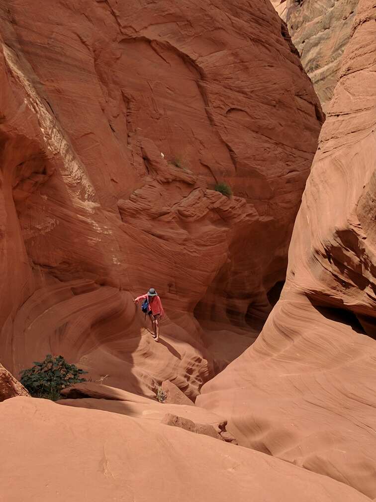 hike-antelope-canyon-utah