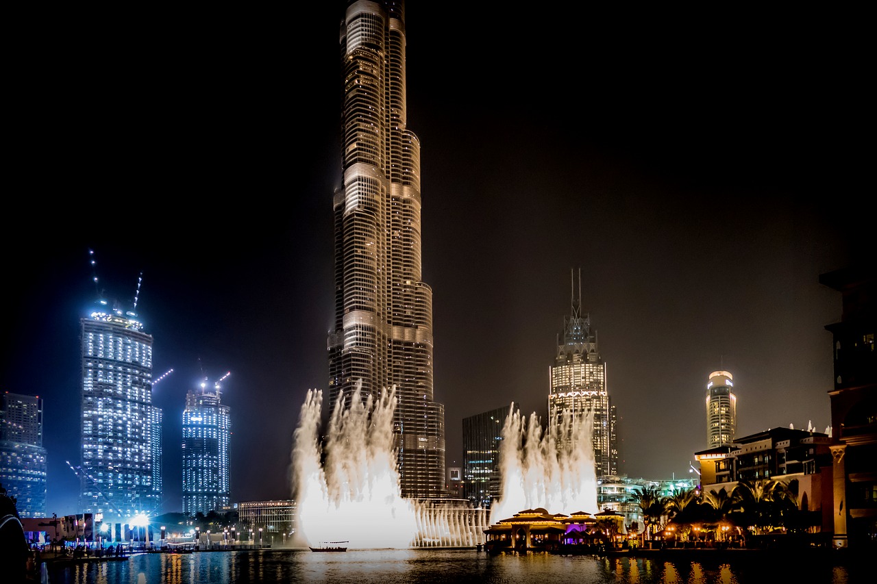 Dubai Fountain Show, TravelSages